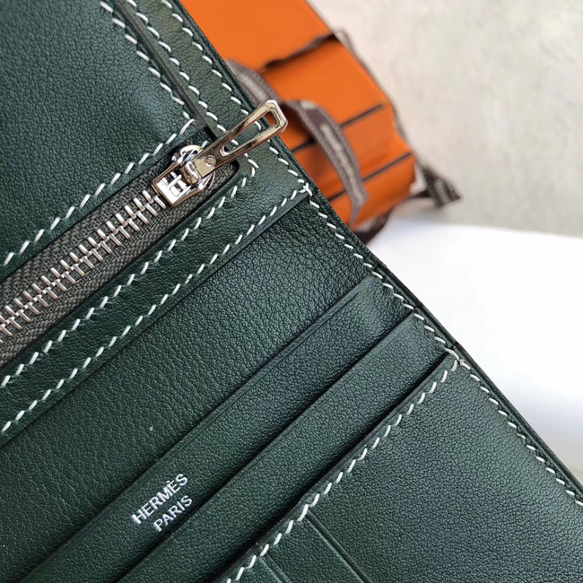 エルメス 財布ベアン ヴェールアングレ シェブルミゾル シルバー金具