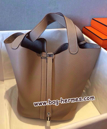 エルメス ピコタンMM エトゥープ トリヨン シルバー金具