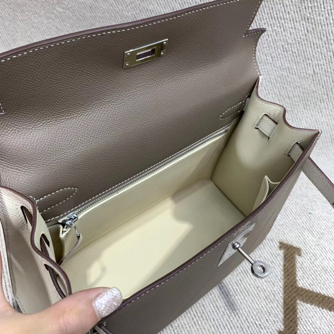 エルメス ケリー28 クレ/エトゥープ ヴォーエプソン シルバー金具