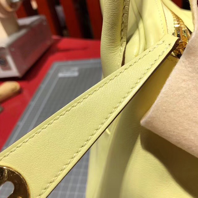 エルメス リンディ30 スフレ スイフト ゴールド金具
