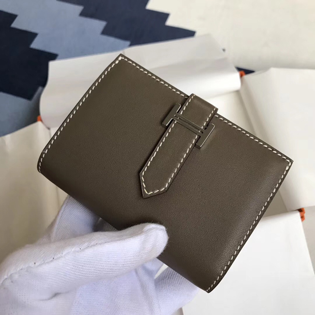 エルメス ベアンカードケース エトゥープ シェブルミゾル シルバー金具
