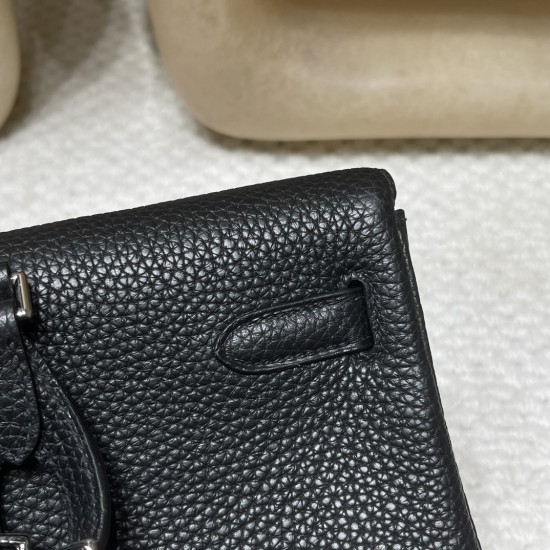 【新入荷】エルメス ケリー アド ダブルショルダーバッグ クレマンス革 89 ブラック シルバークランプ 学園風 若々しい 【新入荷】エルメス ケリー アド ダブルショルダーバッグ クレマンス革 89 ブラック シルバークランプ 学園風 若々しい