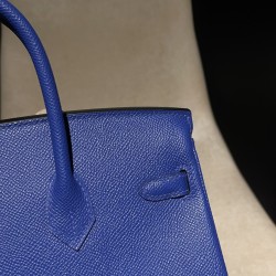 【エルメス】バーキン 25 ヴォーエプソン 7T ブルーエレクトリック シルバー金具｜鮮烈なネオンブルー モダンでカリスマ的な日常バッグ