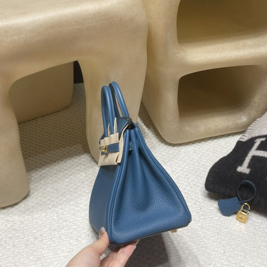【ドリームバッグ】エルメス バーキン 25 トゴ革 1P コルヴェール ゴールド金具｜理想的なサイズと鮮やかな水色 ハイクラスなエレガンスを体現
