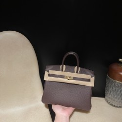 【全新入荷】エルメス バーキン 25 トゴ革 47 ショコラ色 ×37 ゴールド 内装｜濃厚なチョコレートブラウンとゴールドの温かみ 秋冬の定番バッグ