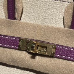 【新入荷】エルメス バーキン 25 トゴ革 10 クレ ×P9 アネモネ ゴールド金具｜柔らかなベージュとサクラピンクのハーモニー ゴールドで華やかさを加えたデザイン