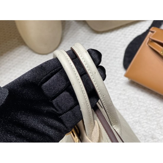 エルメスバーキンオーストリッチ 25センチ 高級カスタムメイド Birkin 25cm 南アフリカ KKオーストリッチ パルシュマン|オーストリッチ白系最高の美しさと品格を持つ色調!ゴールド金具 エルメスバーキンオーストリッチ 25センチ 高級カスタムメイド Birkin 25cm 南アフリカ KKオーストリッチ パルシュマン|オーストリッチ白系最高の美しさと品格を持つ色調!ゴールド金具