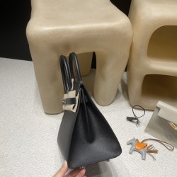 【若々しいシャープデザイン】Hermès 30 Birkin Sellier 外縫いEpsom 89 / ブラック  シルバー金具 全手縫い ヴォーエプソン Epsom