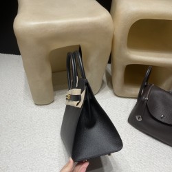 【若々しいシャープデザイン】Hermès 30 Birkin Sellier 外縫いEpsom 89 / ブラック ゴールド金具 ヴォーエプソン Epsom
