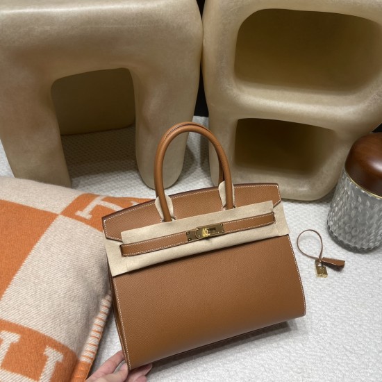 【若々しさとエレガンス兼ね備え】Hermès Birkin Sellier 外縫いEpsom 37 / ゴールド ゴールド金具 ヴォーエプソン Epsom 【若々しさとエレガンス兼ね備え】Hermès Birkin Sellier 外縫いEpsom 37 / ゴールド ゴールド金具 ヴォーエプソン Epsom