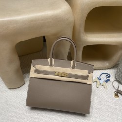 【若々しさと大人の落ち着き】Hermès 30 Birkin Sellier 外縫いEpsom 18 / エトゥープ ゴールド金具 ヴォーエプソン Epsom