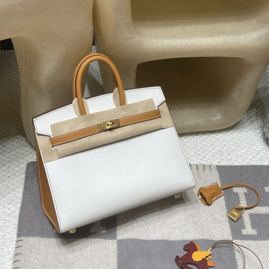 【激レアコンボ】Hermès Birkin Sellier 外縫いEpsom 01 / ホワイト ×37 / ゴールド サイドカラー マットゴールド金具 ヴォーエプソン Epsom 【激レアコンボ】Hermès Birkin Sellier 外縫いEpsom 01 / ホワイト ×37 / ゴールド サイドカラー マットゴールド金具 ヴォーエプソン Epsom