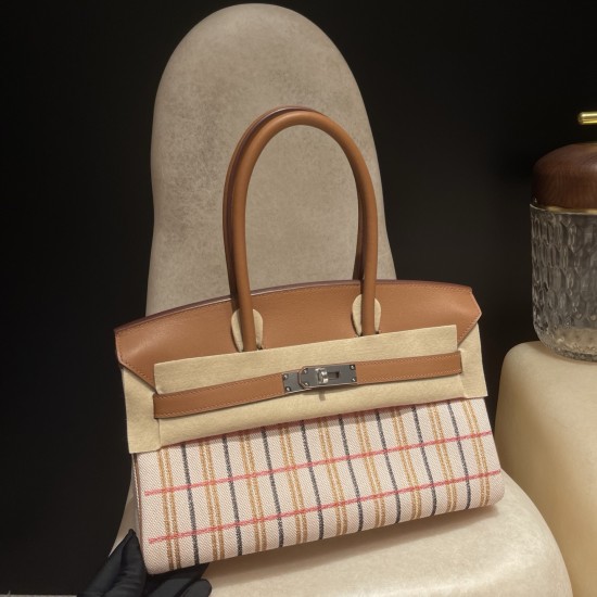 HERMES エルメス ショルダーバッグ ショルダーバーキンライト29 クーベルチュール ライン 刺繍 エクリュ/ベージュ/フォーヴ/ローズポップ/黒/ゴールド トワルアッシュ/スイフト シルバー金具 HERMES エルメス ショルダーバッグ ショルダーバーキンライト29 クーベルチュール ライン 刺繍 エクリュ/ベージュ/フォーヴ/ローズポップ/黒/ゴールド トワルアッシュ/スイフト シルバー金具