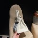 Birkin 30cm CLUB 絶版バッグCLUBは2012年に登場したスポーティーなシリーズで、最大の特徴は**ボディに施された2本の縦ストライプ**。Togoレザーとトカゲ革の組み合わせが特徴的で、レトロでスポーティな雰囲気ながら、圧倒的な存在感を放ちます。 Birkin 30cm CLUB 絶版バッグCLUBは2012年に登場したスポーティーなシリーズで、最大の特徴は**ボディに施された2本の縦ストライプ**。Togoレザーとトカゲ革の組み合わせが特徴的で、レトロでスポーティな雰囲気ながら、圧倒的な存在感を放ちます。