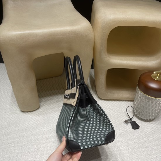 30cm バーキン ワッフルステッチ*レアなデザインだから、お出かけしても*めったに被らないのが魅力! 30cm バーキン ワッフルステッチ*レアなデザインだから、お出かけしても*めったに被らないのが魅力!