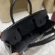 30cm バーキン ファブリック&スウィフトレザー 89 ノワール(銀金具)*ファブリック素材が*若々しい雰囲気*を演出し、オールレザーより*軽量*なのが特長です。 30cm バーキン ファブリック&スウィフトレザー 89 ノワール(銀金具)*ファブリック素材が*若々しい雰囲気*を演出し、オールレザーより*軽量*なのが特長です。