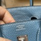 エルメス バーキン25 トリアノンキャンバス&レザー ブルージーン(シルバー金具)この限定モデルは、エルメスコレクションの中でも特に稀少な一品。 クラシックながらスタイリッシュなデザインが際立ち、 デニムとレザーの組み合わせが醸し出す*レトロモダンな雰囲気**が特徴です。 エルメス バーキン25 トリアノンキャンバス&レザー ブルージーン(シルバー金具)この限定モデルは、エルメスコレクションの中でも特に稀少な一品。 クラシックながらスタイリッシュなデザインが際立ち、 デニムとレザーの組み合わせが醸し出す*レトロモダンな雰囲気**が特徴です。