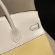 エルメス バーキン25 トリーアンH キャンバス&スウィフトレザー(シルバー金具)*カラー:I2/Nata(ナタ)* - クリームホワイトの優しい色合い このモデルは、上質なスウィフトレザーと軽やかなキャンバス地の組み合わせが特徴。ナチュラルなクリームホワイトカラーが、上品で洗練された雰囲気を演出します。 エルメス バーキン25 トリーアンH キャンバス&スウィフトレザー(シルバー金具)*カラー:I2/Nata(ナタ)* - クリームホワイトの優しい色合い このモデルは、上質なスウィフトレザーと軽やかなキャンバス地の組み合わせが特徴。ナチュラルなクリームホワイトカラーが、上品で洗練された雰囲気を演出します。