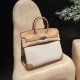 エルメス バーキン25 トリーアンH キャンバス&スウィフトレザー(銀金具)* カラー:4B/Biscuit(ビスキュイ)*- 温もりあるビスケットカラー 軽やかなキャンバス地と光沢あるスウィフトレザーの絶妙な組み合わせ。 落ち着いたビスケットトーンが、上品で使いやすい雰囲気を醸し出します。 エルメス バーキン25 トリーアンH キャンバス&スウィフトレザー(銀金具)* カラー:4B/Biscuit(ビスキュイ)*- 温もりあるビスケットカラー 軽やかなキャンバス地と光沢あるスウィフトレザーの絶妙な組み合わせ。 落ち着いたビスケットトーンが、上品で使いやすい雰囲気を醸し出します。
