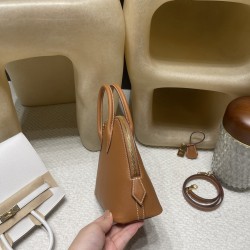 「Bolide 25cm ヴォーエプソン（Epsom）｜極簡低調デザイン 25cm 黄金サイズ 日常使い好駆使 37/Gold ゴールド金具付き」