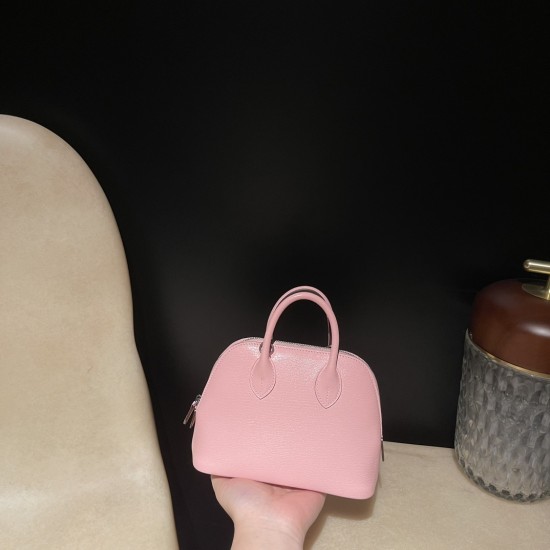 【Mini bolide】シェブルミゾル Chevre U4 / ヴェールヴェルティゴ コンパクトサイズ × 大容量 エレガントなモダングリーン ボウリングバッグ 【Mini bolide】シェブルミゾル Chevre U4 / ヴェールヴェルティゴ コンパクトサイズ × 大容量 エレガントなモダングリーン ボウリングバッグ