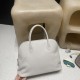 80/Pearl Grey (グリスパール / パールグレー) エルメス ボリード リラックス 35 ヴォーシッキム ハンドバッグ Bolide relax 35 超美品!Swift レザー 80/Pearl Grey (グリスパール / パールグレー) エルメス ボリード リラックス 35 ヴォーシッキム ハンドバッグ Bolide relax 35 超美品!Swift レザー