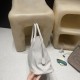 80/Pearl Grey (グリスパール / パールグレー) エルメス ボリード リラックス 35 ヴォーシッキム ハンドバッグ Bolide relax 35 超美品!Swift レザー 80/Pearl Grey (グリスパール / パールグレー) エルメス ボリード リラックス 35 ヴォーシッキム ハンドバッグ Bolide relax 35 超美品!Swift レザー