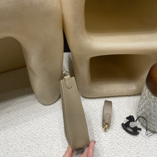 ベージュマルファ   Beige marfa  8Q トリヨンクレマンス CLEMENCE  TC エルメスエヴリンアマゾンTPM Mini Evelyn