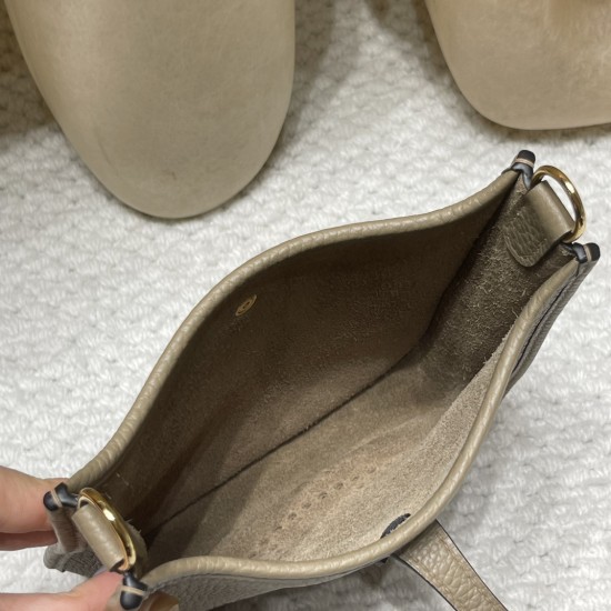 ベージュマルファ   Beige marfa  8Q トリヨンクレマンス CLEMENCE  TC エルメスエヴリンアマゾンTPM Mini Evelyn