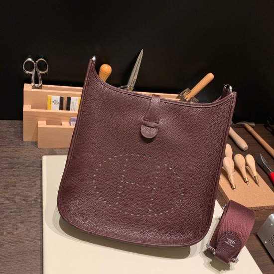 エルメスエヴリントロワPM  Evelyn 29cm トリヨンクレマンス Clemence ボルドー 57 /Bordeaux  シルバー金具 Evelyn29-010 全手縫い