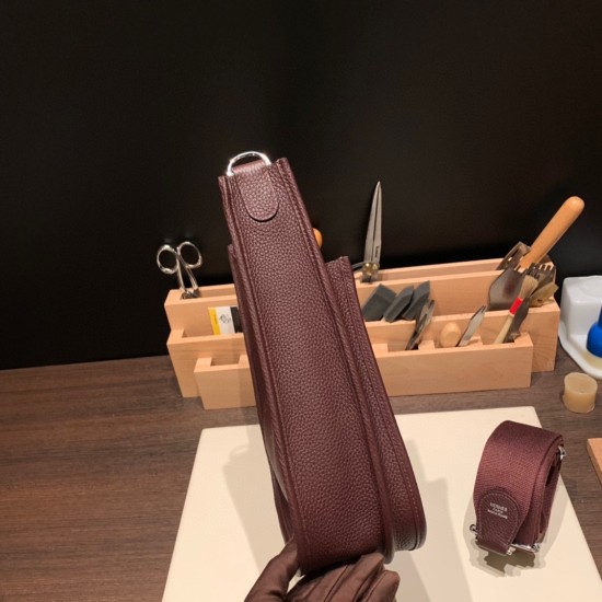 エルメスエヴリントロワPM  Evelyn 29cm トリヨンクレマンス Clemence ボルドー 57 /Bordeaux  シルバー金具 Evelyn29-010 全手縫い