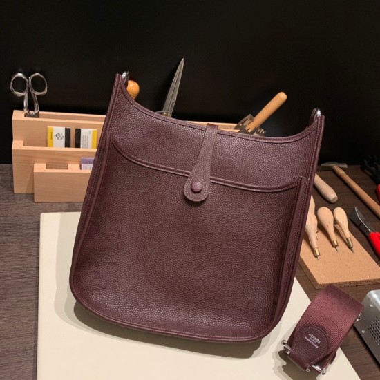 エルメスエヴリントロワPM  Evelyn 29cm トリヨンクレマンス Clemence ボルドー 57 /Bordeaux  シルバー金具 Evelyn29-010 全手縫い