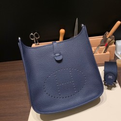 エルメスエヴリントロワPM  Evelyn 29cm トリヨンクレマンス Clemence ブルーサフィール 73/ Blue Saphir ゴールド金具 Evelyn29-013 全手縫い