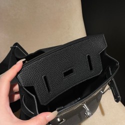 【Hac a Dos】男女兼用 超カッコいい個性的チェストバッグ 89 ブラック｜シンプルで実用的なファッションアイテム