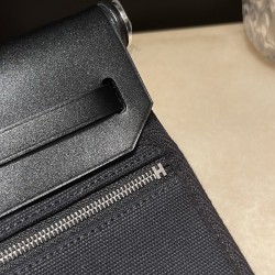 89/Black (Noir) ブラック エルメス ショルダーバッグ エールバッグジップ ミニ ブラック/シルバー金具 トワルミリタリー/ヴァッシュハンター シルバー金具 