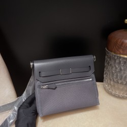 85/Ardoise  アルドワーズ エルメス ショルダーバッグ エールバッグジップ ミニ ブラック/シルバー金具 トワルミリタリー/ヴァッシュハンター シルバー金具 