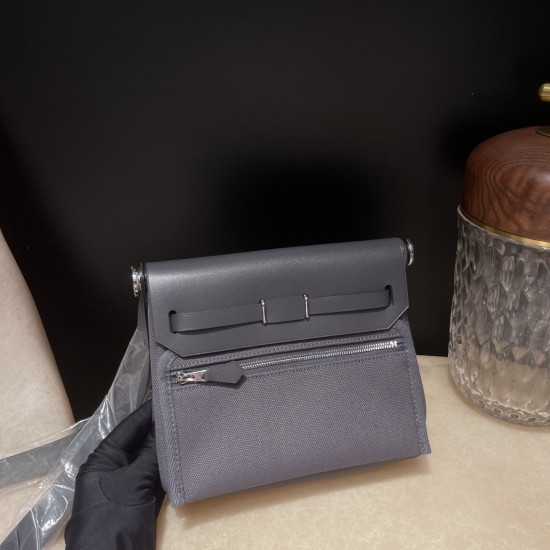 85/Ardoise アルドワーズ エルメス ショルダーバッグ エールバッグジップ ミニ ブラック/シルバー金具 トワルミリタリー/ヴァッシュハンター シルバー金具 85/Ardoise アルドワーズ エルメス ショルダーバッグ エールバッグジップ ミニ ブラック/シルバー金具 トワルミリタリー/ヴァッシュハンター シルバー金具