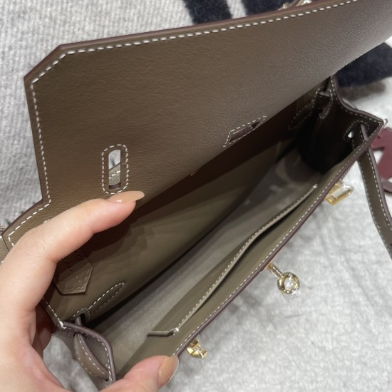 【jypsiere】ジプシーミニ スイフトレザー 調節可能キャンバス肩ベルト付き 18/Étoupe Grey ゴールドクラスプ レジャーミニマルバッグ 【jypsiere】ジプシーミニ スイフトレザー 調節可能キャンバス肩ベルト付き 18/Étoupe Grey ゴールドクラスプ レジャーミニマルバッグ