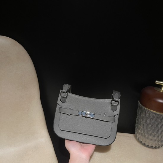 【jypsiere】ジプシーミニ エバーカラーレザー 調節可能キャンバス肩ベルト付き 0L/Gris Meyer シルバークラスプ 通勤・レジャーマルチバッグ 【jypsiere】ジプシーミニ エバーカラーレザー 調節可能キャンバス肩ベルト付き 0L/Gris Meyer シルバークラスプ 通勤・レジャーマルチバッグ