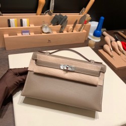 エルメス ポシェットケリー kelly pochette  swift スイフト グリエレファント 8C /Elephant Grey シルバー金具 Pochette--024 全手縫い