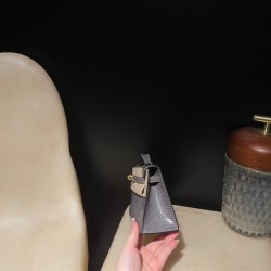 リザード エルメス ポシェットケリー kelly pochette 8F/Etain エタン