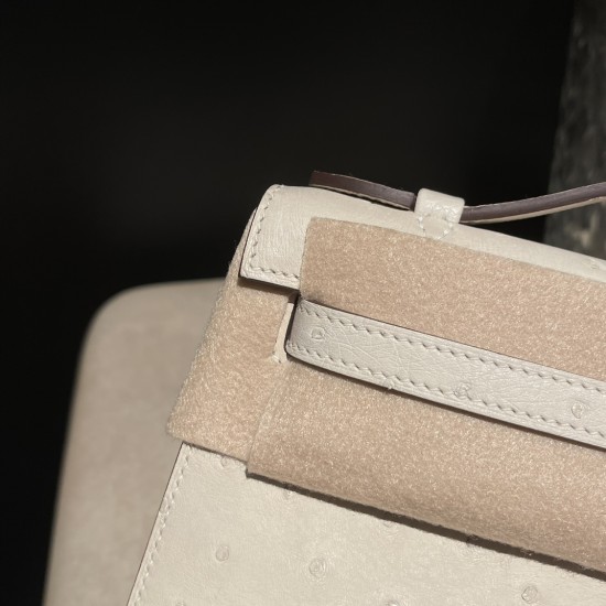 オーストリッチ エルメス ポシェットケリー kelly pochette 3C/Parchemin パルシュマン オーストリッチ エルメス ポシェットケリー kelly pochette 3C/Parchemin パルシュマン