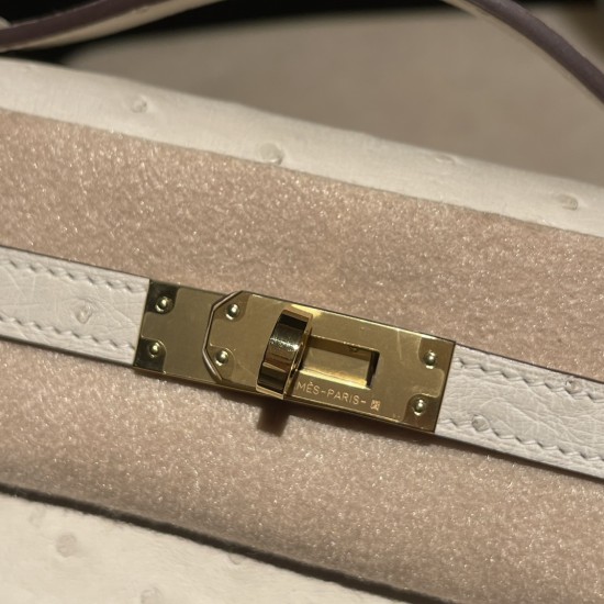 オーストリッチ エルメス ポシェットケリー kelly pochette 3C/Parchemin パルシュマン オーストリッチ エルメス ポシェットケリー kelly pochette 3C/Parchemin パルシュマン