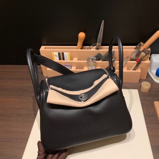 エルメス リンディ26 Clemence トリヨンクレマンス ブラック 89/ Black (Noir) シルバー金具 lindy26-011 全手縫い