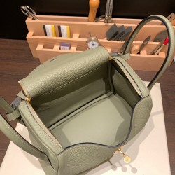 エルメス リンディ26 Clemence トリヨンクレマンス セージ Q1/ Sauge ゴールド金具 lindy26-017 全手縫い