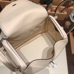 エルメス リンディ26 Clemence トリヨンクレマンス ゴールド金具ゴールド金具 lindy26-030 全手縫い