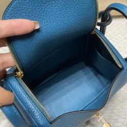 【Mini Lindy】爽やかな「7W ブルーイズミール」× ゴールド金具 軽量＆大容量 小柄から背高い方までオールフィットする可愛らしいバッグ