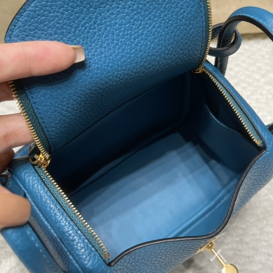 【Mini Lindy】爽やかな「7W ブルーイズミール」× ゴールド金具 軽量＆大容量 小柄から背高い方までオールフィットする可愛らしいバッグ