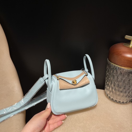 【Mini Lindy swift U2/Blue Zephyr】夏の色調 × ゴールド金具 エレガントなハンドバッグ 【Mini Lindy swift U2/Blue Zephyr】夏の色調 × ゴールド金具 エレガントなハンドバッグ