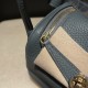 【Mini Lindy Clemence(TC)】トリヨン加工「Y7 ブルーオラージュ」× クレマンスレザー 明るさと落ち着きのバランス完璧な日常必須ミニバッグ 【Mini Lindy Clemence(TC)】トリヨン加工「Y7 ブルーオラージュ」× クレマンスレザー 明るさと落ち着きのバランス完璧な日常必須ミニバッグ